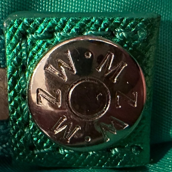 MZ WALLACE 💚 Emerald Green Zipper  Crossbody, Straps, Silver Hardware - Picture 5 of 7